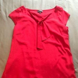 Short sleeve red top